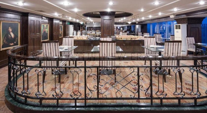 New Era Hotel Куньмін Екстер'єр фото