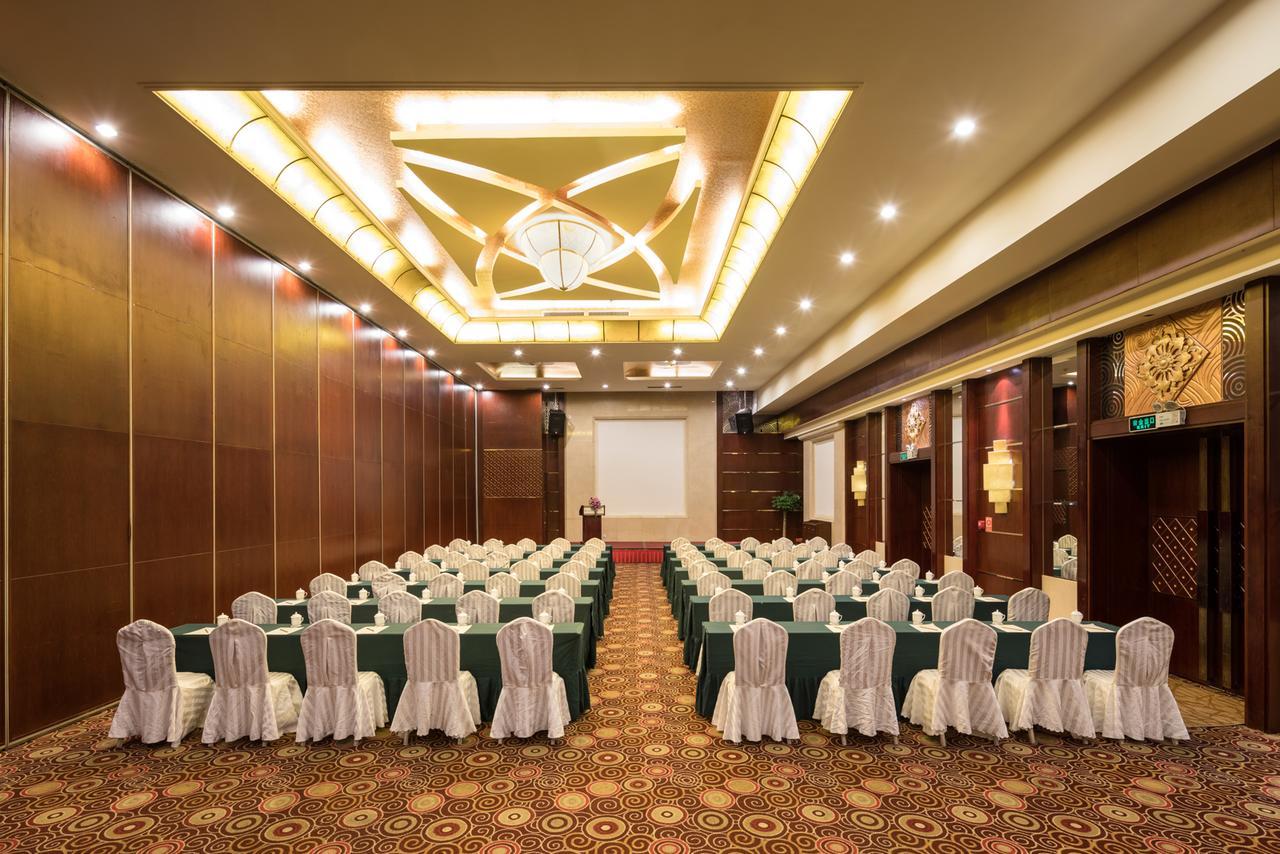 New Era Hotel Куньмін Екстер'єр фото